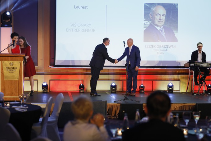 Leszek Gierszewski vince il premio “European Leadership Awards”